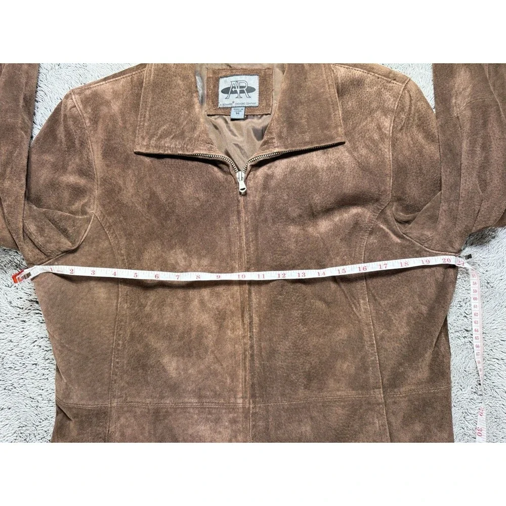 AR Bernardo minor suede